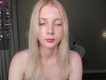girl
        oh_honey_ cam image #4485963