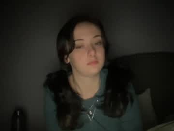 girl
        rebeccaryder333 cam image #424100