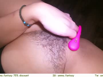 girl
        the_pussy_boulevard cam image #1825192
