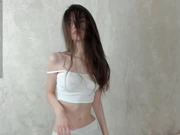 girl
        cutie_ghostie cam image #3572123