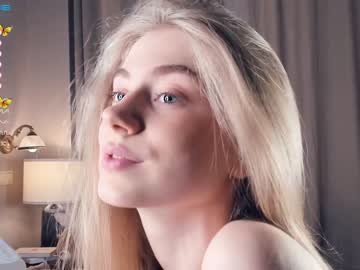 girl
        kateharrise cam image #1568556