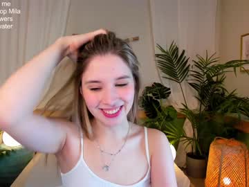 girl
        milablush cam image #706204