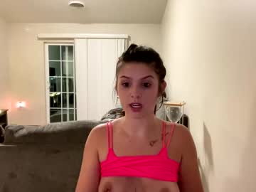 girl
        taya_raelynn cam image #2019117