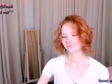 girl
        navy_blush cam image #3434620