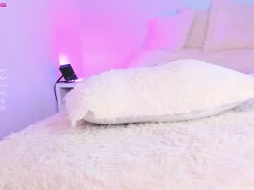 girl
        evelin_gh1 cam image #1218890