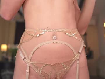 girl
        goldenmoore cam image #6938042