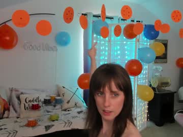 girl
        foxy_gamer cam image #4429090
