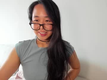 girl
        naughtynerdygirl cam image #6589336
