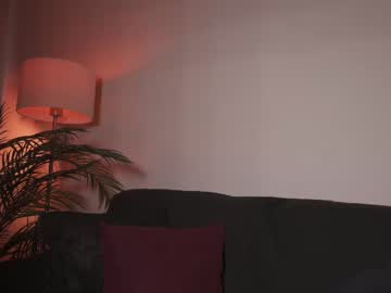girl
        auddicted cam image #3116375