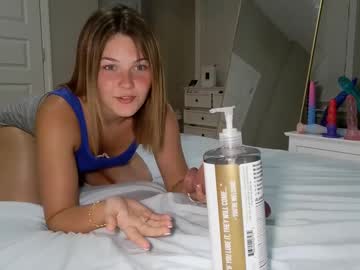 girl
        aliii1123 cam image #6872283