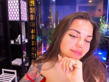 girl
        alma_pearl cam image #1725618