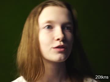 girl
        tinabredley cam image #3349266