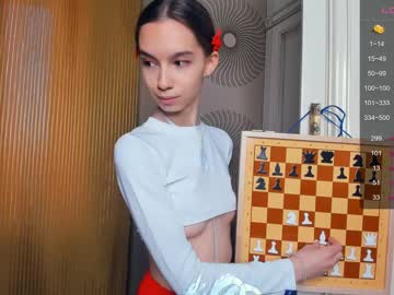 girl
        happiness_call cam image #2430038