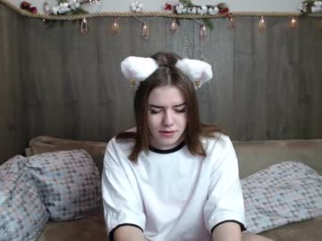 girl
        _alicewonder_ cam image #863613