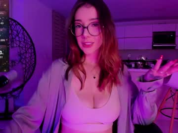 girl
        thecosmicgirl cam image #4220896