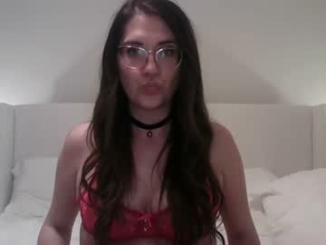 girl
        naughtysubgal cam image #768213