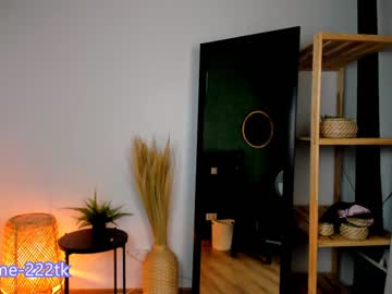 girl
        evemoonlight cam image #972665