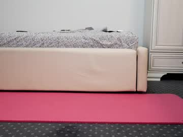 girl
        carmela_fox cam image #792069