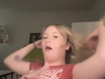 girl
        spadesx86 cam image #6289077