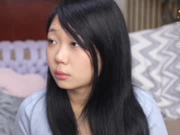girl
        hinatabroks cam image #5147353