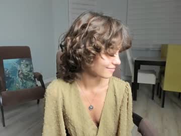 girl
        lenaelisabeth cam image #2682255