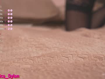 girl
        veronicadylan cam image #5962936
