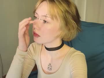 girl
        miliy_ cam image #5719274