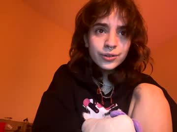 girl
        kitsunebby cam image #1304318