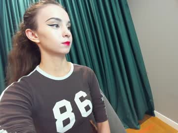 girl
        ehotlovea cam image #6778651