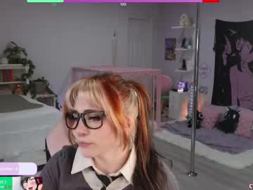 girl
        crimsonkitten cam image #6255995