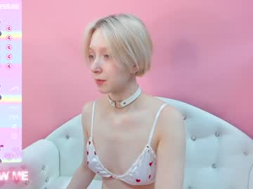 girl
        imsurprise2 cam image #889410