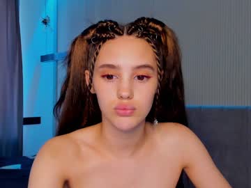 girl
        angella_kleee cam image #2406856