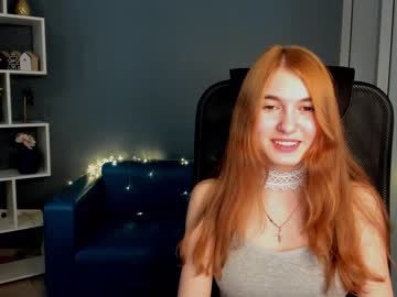 girl
        bettymango cam image #1040932