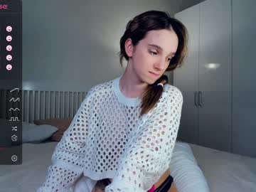 girl
        love_lovess cam image #2304254