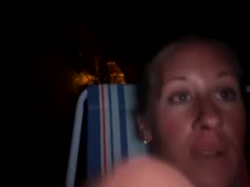 girl
        nataliesue2223 cam image #4655061