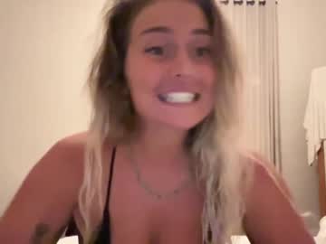 girl
        itsjessbby cam image #4310449