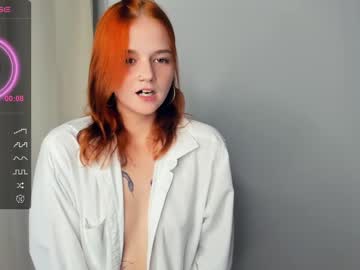girl
        sweetmiraclea cam image #2322852