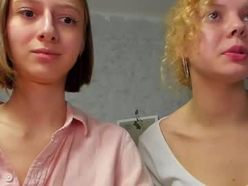 girl
        curly_suue cam image #2409817