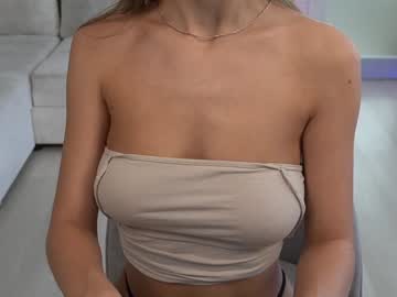 girl
        kathariine cam image #4401923