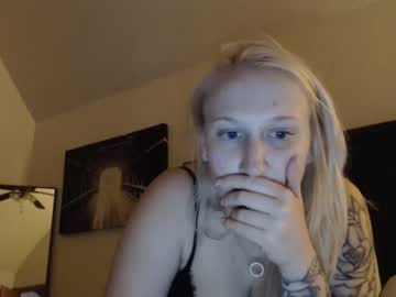 couple
        thatblondebaby710 cam image #2591536