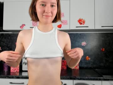 girl
        julianacrosier cam image #3507545