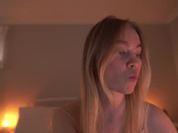 girl
        bibi_it_is cam image #6594445
