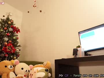 girl
        evelynpiers cam image #3049892