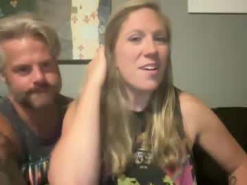 couple
        cutestwife_and_mrhandsome cam image #2103685