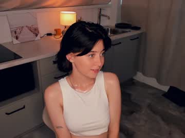 girl
        dawnbaber cam image #4652109