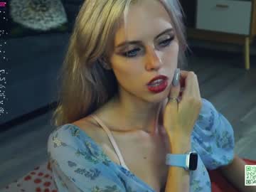 girl
        audreycarvin cam image #4608041