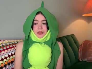 girl
        littlesugarpea cam image #5837417