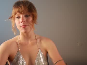 girl
        sisypheanlove cam image #2530943