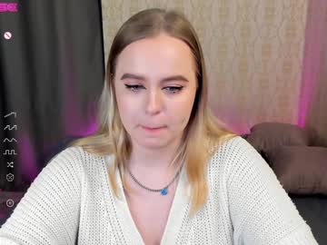 girl
        new_kamelia cam image #5758994