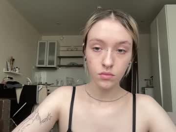 girl
        ccrystalluna cam image #2017149